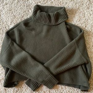 Green Hollister Cropped Turtleneck